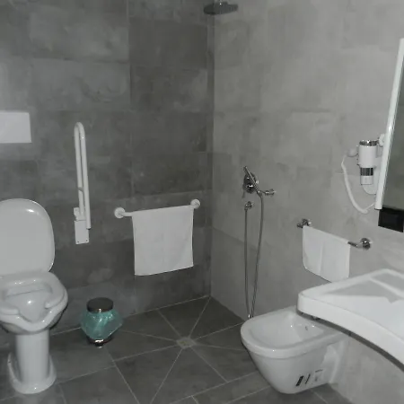 Hotel Erasmus 3*