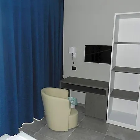 Erasmus Hotel